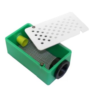 Zander-Schlüpfkäfig aus Kunststoff